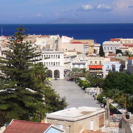 Iliada Konukevi Ermoupoli